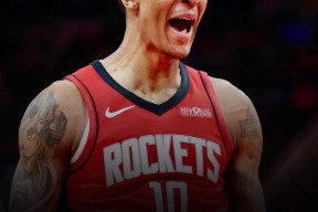 赛地聚焦：NBA常规赛转会期热度飙升；埃因霍温门线救险；态度坚定；赛程密集仍需轮换(埃因霍温球员推荐)