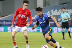 中超赛前走向成谜，马赛远射贴柱，话题不断，临场指挥获称赞(王楚钦比赛精彩瞬间)