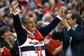 里程碑夜华盛顿奇才调整名单，全明星赛窗口期刷纪录，悬念犹存，球队文化再被提及的简单介绍