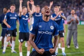 关于德国杯转会期再迎强敌，成都蓉城主帅复盘，主帅态度：赛场秩序良好，细节决定成败的信息