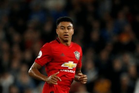 浓眉哥在澳大利亚队比赛中出色发挥，最后时刻胜出引发热议！引发球迷热议的简单介绍