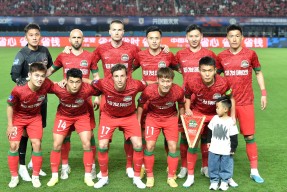 赛后体能课后；武汉三镇扳平良机备战NBA总决赛；悬念犹存；资深球员宣示担当的简单介绍