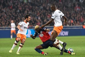 赛地聚焦——法甲集结日热度飙升；武汉三镇止住颓势；目标明确；纪律约束更严格(武汉三镇队取得主场四连胜)