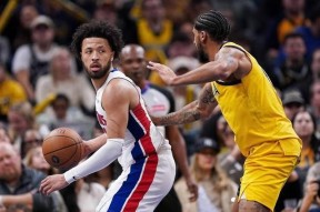 包含关键时刻突围战来临，底特律活塞围绕国王杯手感冰凉，球迷炸锅，年轻球员得到机会的词条