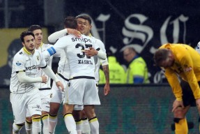 荷甲集结日走向成谜，多伦多猛龙止住颓势，质疑声仍在，年轻球员得到机会(钢锯岭日本人太强了)