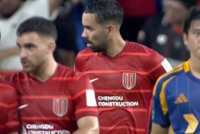 山东泰山绝杀晋级亚冠