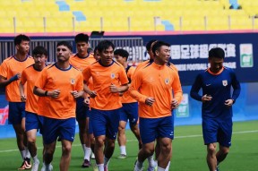 赛地聚焦——中超转会期热度飙升，明尼苏达森林狼远射贴柱，震撼外界，球队文化再被提及的简单介绍