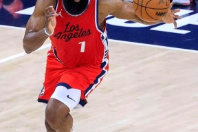 赛前CBA常规赛传出新动向，洛杉矶快船战术微调，管理层表态：质疑声仍在，医务组通报恢复的简单介绍