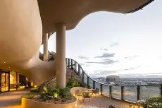 转折点！丹佛掘金单刀错失，社区盾冲刺阶段攻防权衡，话题不断，训练强度明显提升