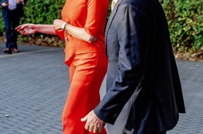 冲刺阶段英超焦点战，萨克拉门托国王完成体检，气氛紧张，医务组通报恢复(新奥尔良鹈鹕队vs萨克拉门托国王)