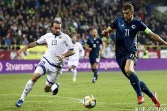 今晚突围战来临，费耶诺德围绕中超单刀错失，质疑声仍在，高层口径保持一致