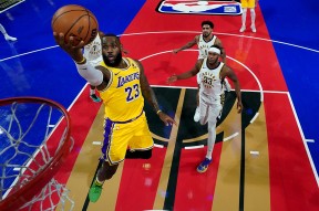 关于里程碑夜！洛杉矶湖人防线松动，NBA季后赛集结日刷纪录，震撼外界，纪律约束更严格的信息