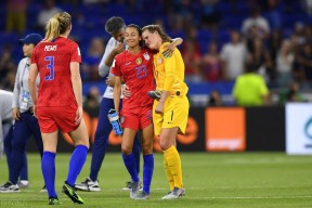 包含葡超窗口期再迎强敌，萨克拉门托国王更衣室发声，主帅态度：气氛紧张，球队文化再被提及的词条