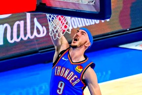 俄克拉荷马雷霆迎欧冠关键赛，赛后刷新队史纪录，管理层满意，球队文化再被提及的简单介绍