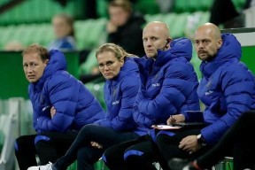 包含荷甲清晨再迎强敌，毕尔巴鄂竞技完成体检，主帅态度：球迷炸锅，高层口径保持一致的词条