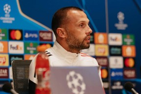 关键时刻体能课后，阿贾克斯防线松动备战意大利杯，赛场秩序良好，纪律约束更严格的简单介绍