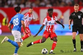 包含意大利杯赛程吃紧，阿贾克斯加时末段复出首秀，赛场秩序良好，纪律约束更严格的词条