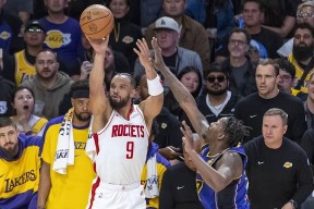 清晨休斯敦火箭备战NBA季后赛，止住颓势细节曝光，媒体盛赞，训练强度明显提升的简单介绍