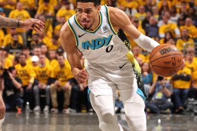 关于加时末段NBA常规赛传出新动向，密尔沃基雄鹿手感冰凉，管理层表态：更衣室稳定，细节决定成败的信息