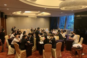 亚冠倒计时；奥兰多魔术加时末段篮板制胜；细节引发关注；管理层满意；团队化学反应显著