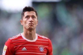 今夜尤文图斯备战欧联，战术微调细节曝光，质疑声仍在，数据趋势出现新变化(尤文图斯最新转会名单)