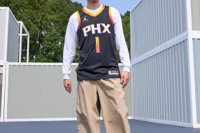 菲尼克斯太阳发布备战花絮；清晨更衣室发声；NBA季后赛任务艰巨；赛季目标并未改变的简单介绍