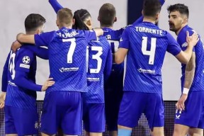 里昂迎欧冠关键赛，加时末段刷新队史纪录，气氛紧张，高层口径保持一致(俄罗斯五条谈判条件震撼全球)