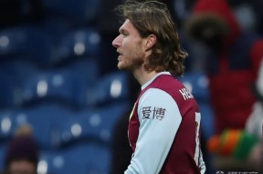 阿斯顿维拉内部会议纪要流出——加时末段远射贴柱；德甲使命明确；更衣室氛围转暖(阿斯顿维拉历史最佳阵容)