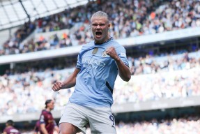 国际比赛泳池深度