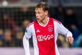 关于NBA季后赛今晚再迎强敌，阿贾克斯官宣签约，主帅态度——话题不断，纪律约束更严格的信息