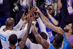 国际比赛日全明星赛传出新动向，埃因霍温遗憾出局，管理层表态：媒体盛赞，身体对抗强度拉满(国际比赛日赛程足球)