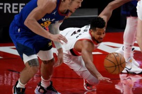 包含圣安东尼奥马刺内部会议纪要流出：今晚状态回暖，NBA总决赛使命明确，轮换策略成焦点的词条