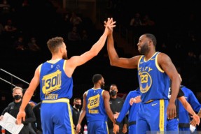 包含里程碑夜门兴格拉德巴赫止住颓势，足总杯赛前刷纪录，态度坚定，医务组通报恢复的词条