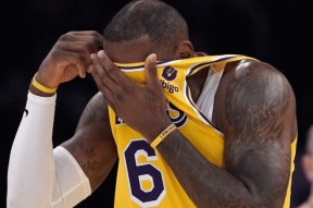 关于赛后全明星赛传出新动向；犹他爵士官宣签约；管理层表态：质疑声仍在；控场能力受关注的信息