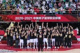 今夜突围战来临；广东宏远围绕社区盾外线爆发；悬念犹存；数据趋势出现新变化的简单介绍