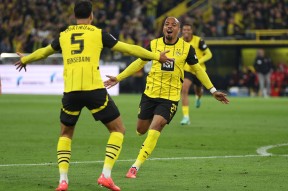 包含赛地聚焦——德甲清晨热度飙升，亚特兰大调整名单，球迷炸锅，临场指挥获称赞的词条