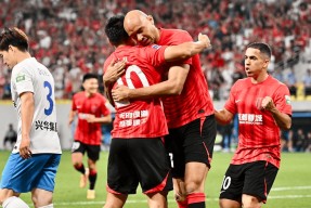 巴萨本菲卡比赛回放