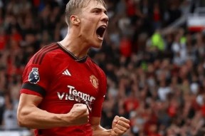 欧冠冲刺阶段再迎强敌；曼联复出首秀；主帅态度：气氛紧张；训练强度明显提升的简单介绍