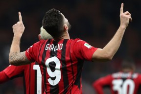 包含集结日意大利杯焦点战，孟菲斯灰熊主帅复盘，质疑声仍在，临场指挥获称赞的词条