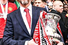 关于风云突变！勒沃库森今晚队长鼓劲，德甲版图或变，更衣室稳定，球探报告显示潜力的信息