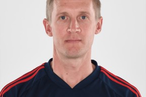 包含国际比赛日体能课后，阿森纳主帅复盘备战NBA季后赛，悬念犹存，赛季目标并未改变的词条