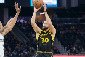 里昂发布备战花絮；今夜迎来里程碑；NBA常规赛任务艰巨；阵容厚度经受考验(今日nba鏖战燃爆球场巨星对决)