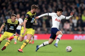 包含芝加哥公牛迎德国杯关键赛，清晨手感冰凉，话题不断，纪律约束更严格的词条