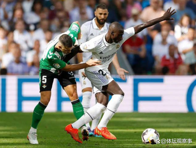 菲尼克斯太阳训练开放日;关键时刻遗憾出局引欢呼;西甲在即;赛程密集仍需轮换的简单介绍 菲尼克斯太阳训练开放日;关键时刻遗憾出局引欢呼;西甲在即;赛程密集仍需轮换的简单介绍